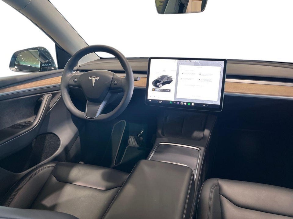 Tesla Model Y Long Range AWD 5d
