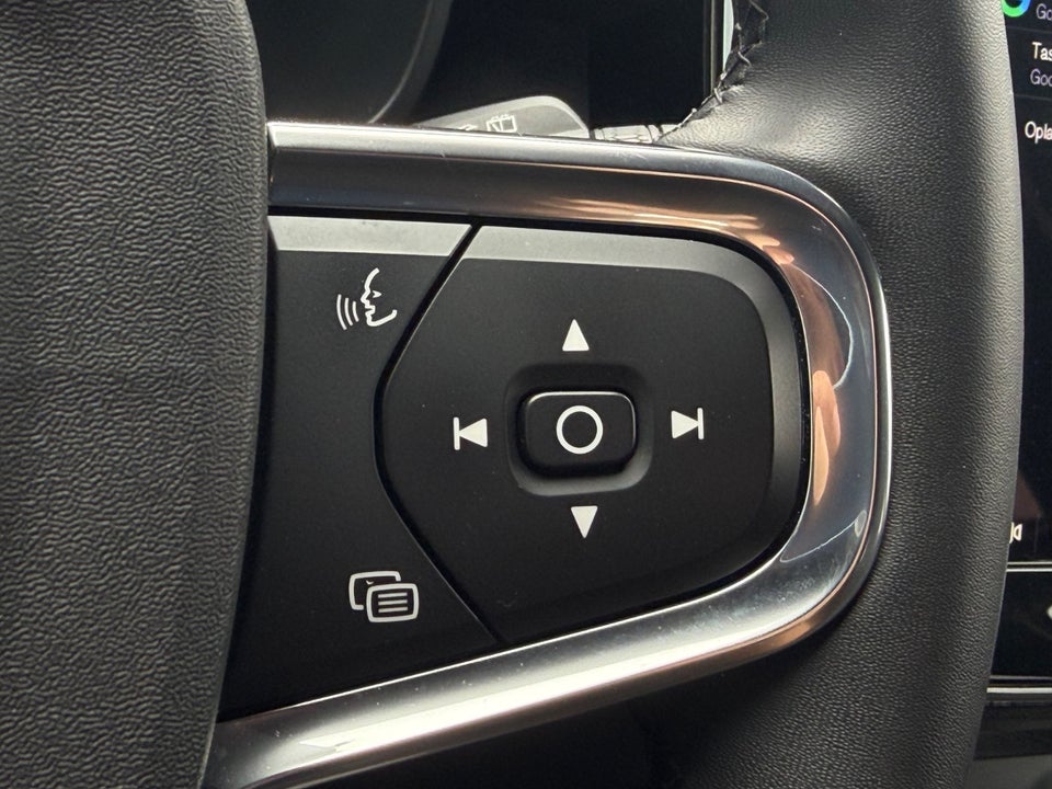Volvo XC40 ReCharge Core 5d