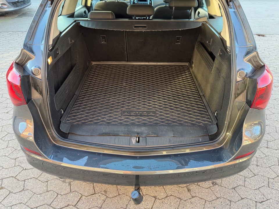 Opel Astra 1,4 T 140 Sport Sports Tourer 5d