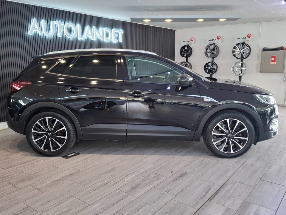 Opel Grandland X 1,6 Hybrid4 Ultimate aut. 5d