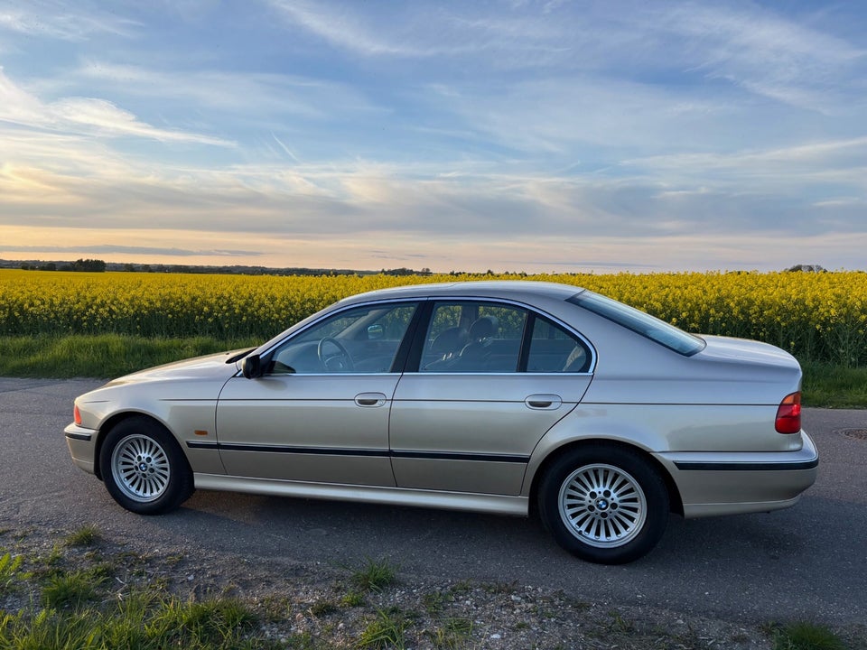 BMW 535i 3,5 V8 4d