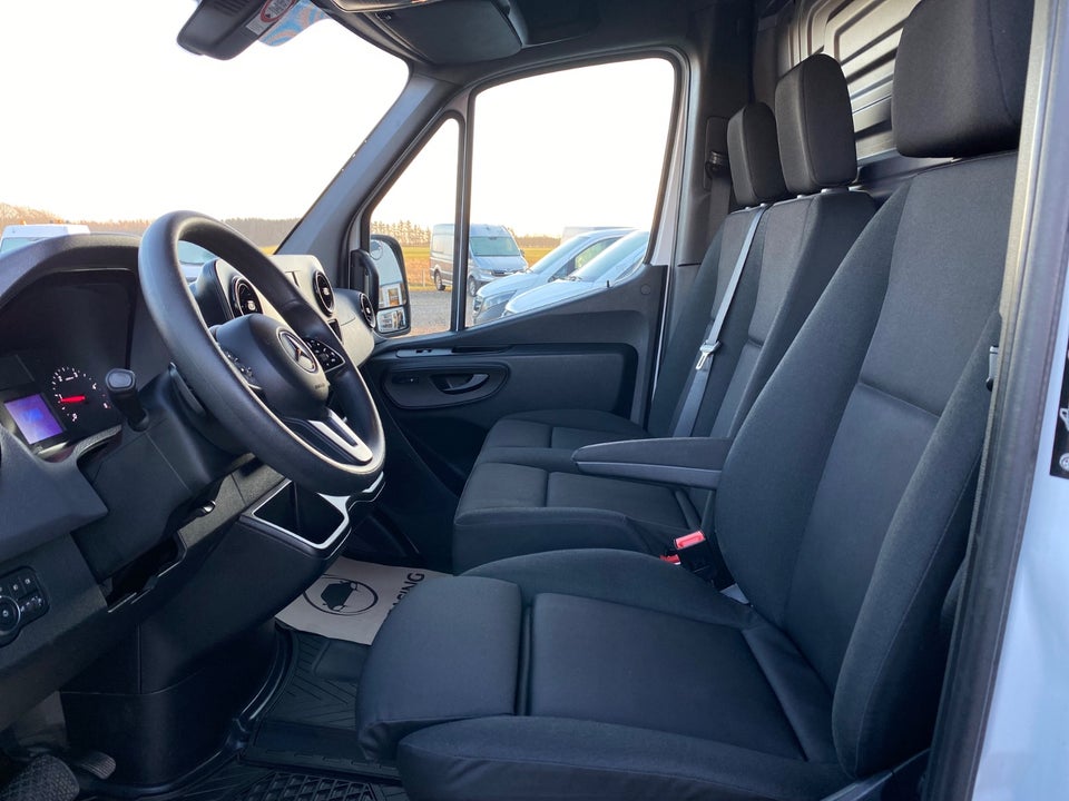Mercedes Sprinter 317 2,0 CDi A2 Kassevogn aut. RWD