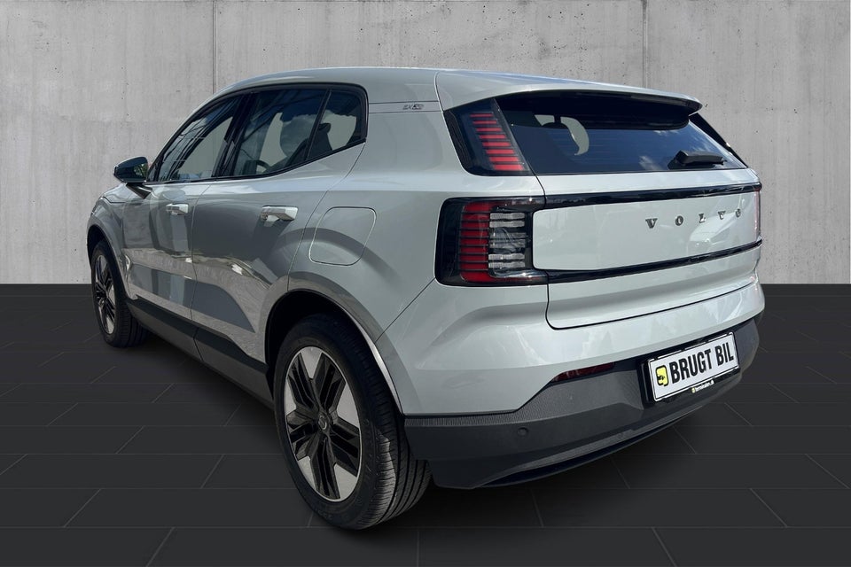 Volvo EX30 Extended Range Core 5d