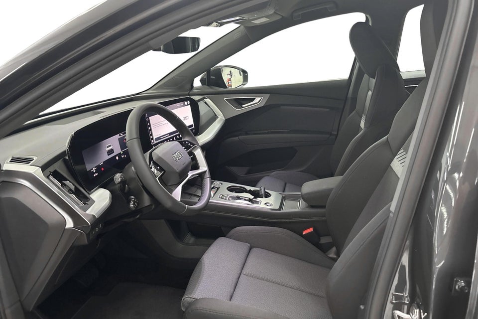 Audi Q4 e-tron performance 5d