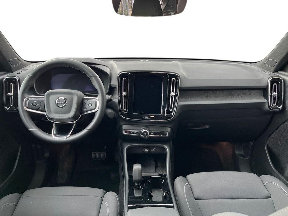 Volvo XC40 ReCharge Extended Range Plus 5d