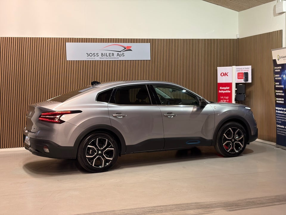 Citroën ë-C4 X 50 Shine 4d