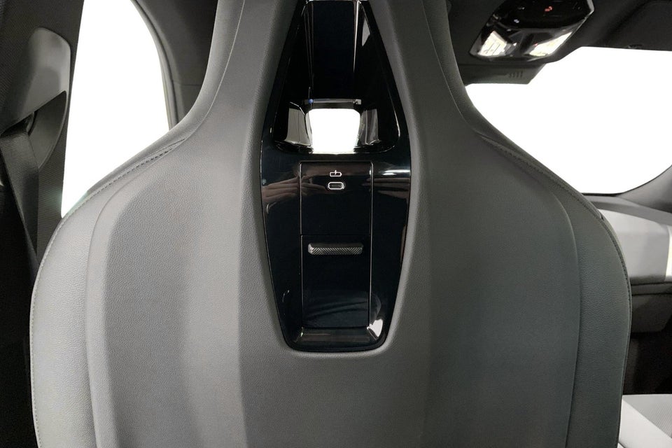 BMW iX xDrive40 Fully Charged 5d