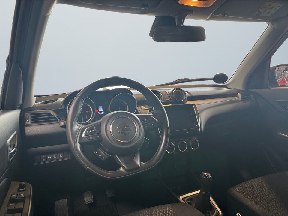 Suzuki Swift 1,0 Boosterjet mHybrid Exclusive Hit 5d