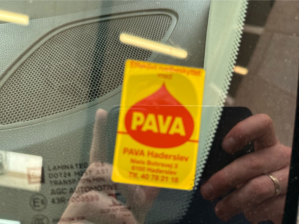 Opel Astra 1,0 T 105 Essentia 5d