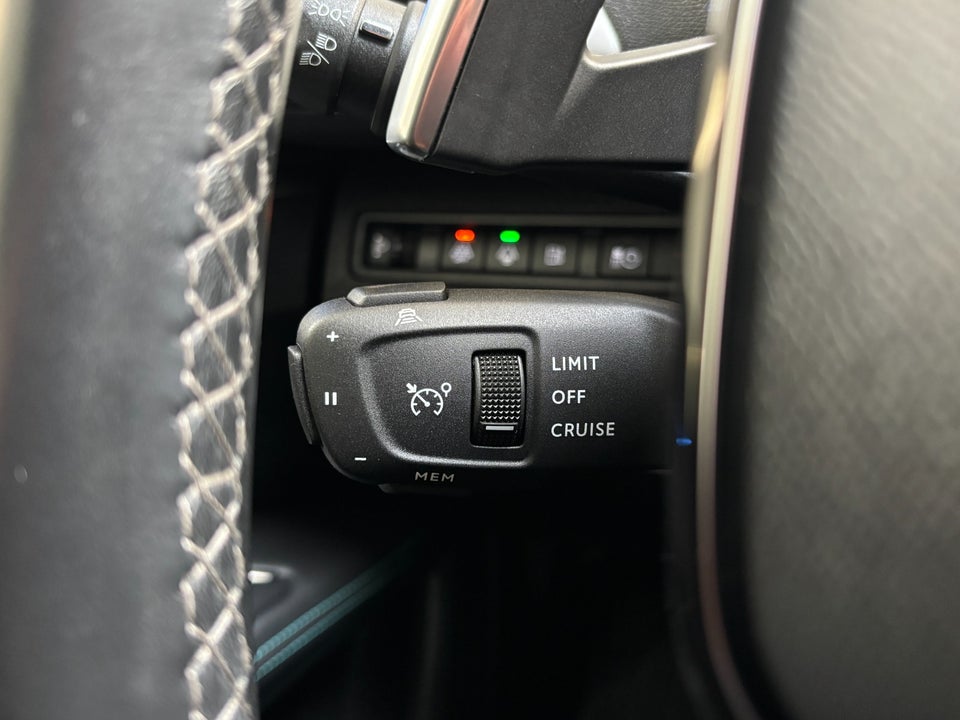 Peugeot 3008 1,6 Hybrid Allure Pack EAT8 5d