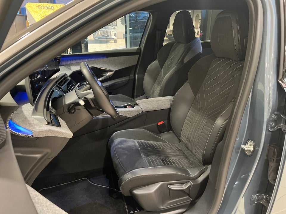 Peugeot e-5008 77 GT Pack 7prs 5d