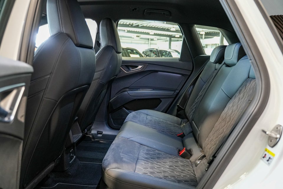 Audi Q4 e-tron 45 S-line 5d