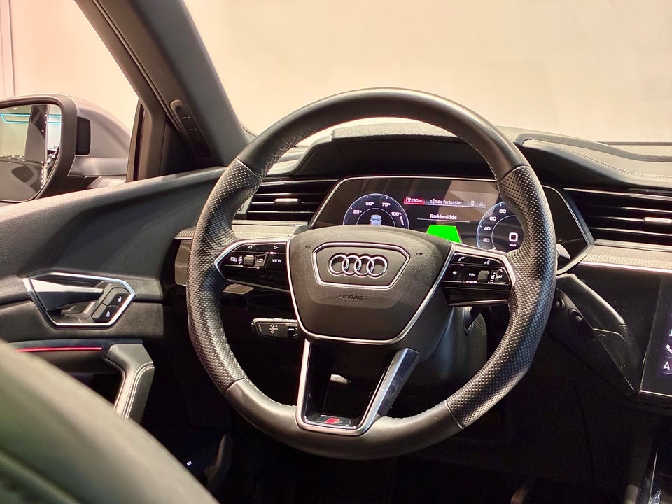 Audi e-tron S Sportback quattro 5d