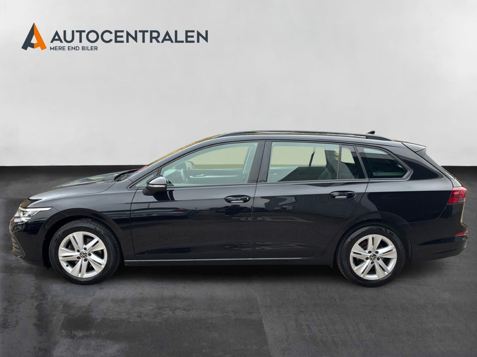 VW Golf VIII 1,5 eTSi 130 Life Variant DSG 5d