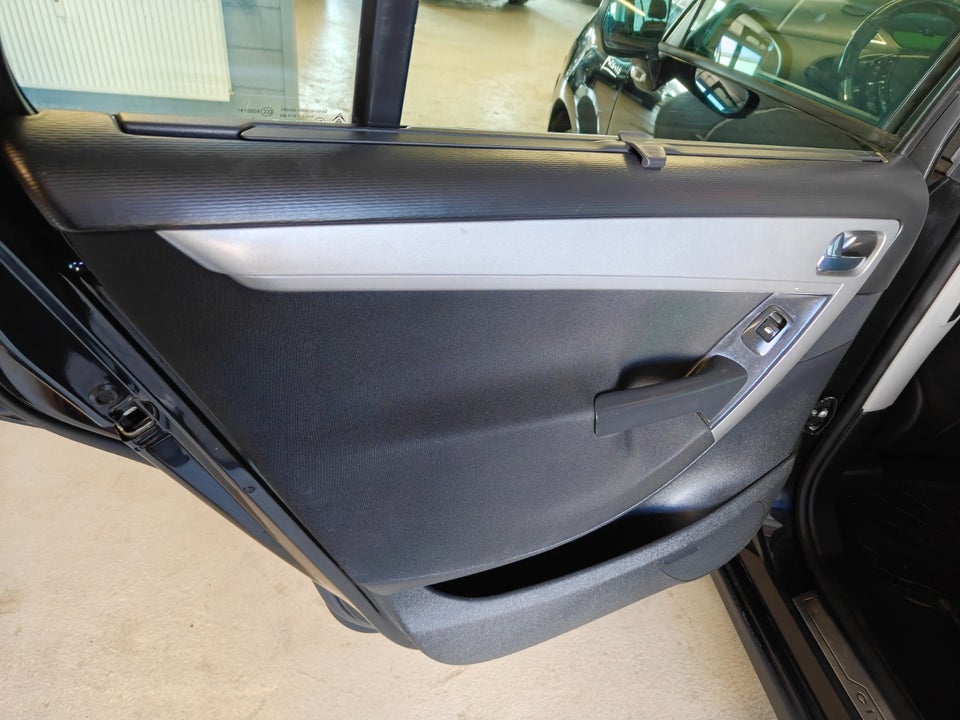 Citroën Grand C4 Picasso 1,8 16V Prestige 7prs 5d