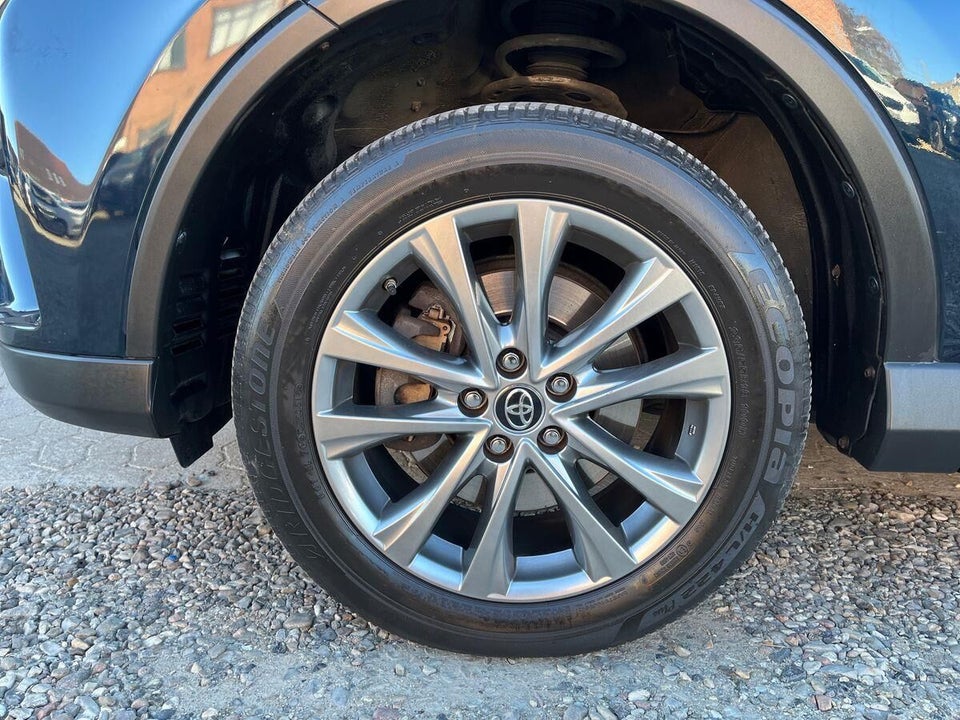 Toyota RAV4 2,5 Hybrid H3 Selected MDS 5d