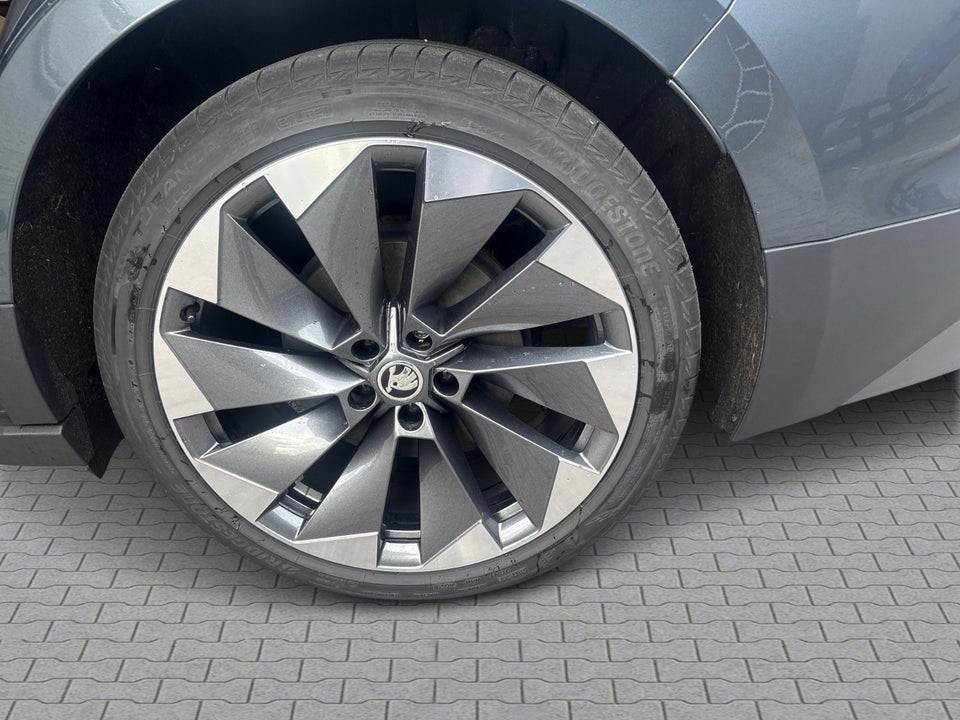 Skoda Enyaq 80 iV ecoSuite 5d