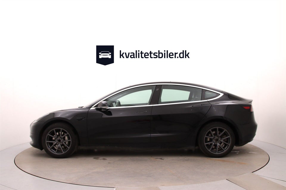 Tesla Model 3 Standard Range+ RWD 4d