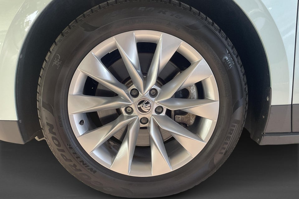 Skoda Enyaq 85 iV Drive 5d