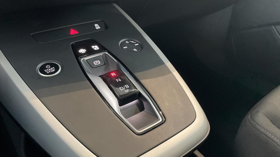 Audi Q4 e-tron 40  5d