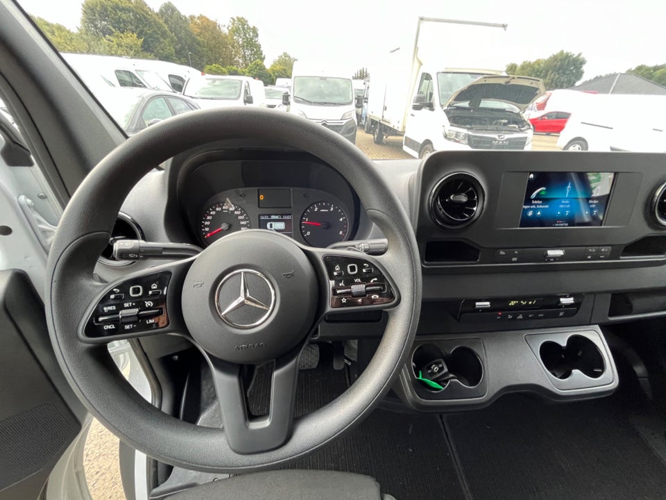 Mercedes Sprinter 215 2,0 CDi A1 Kassevogn aut. FWD