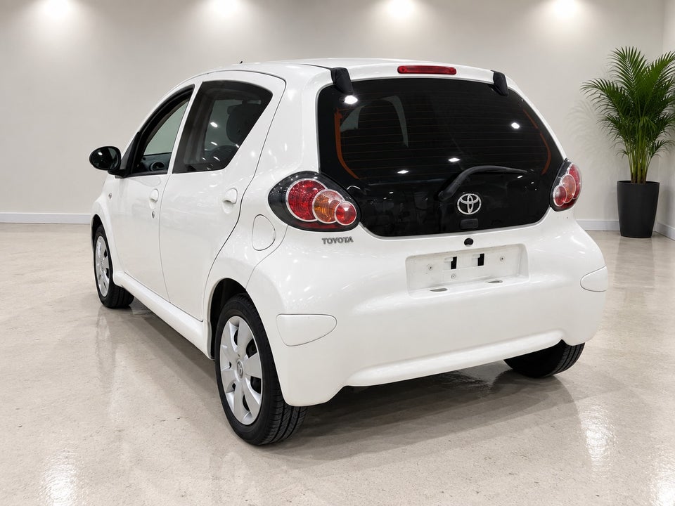 Toyota Aygo 1,0 VVT-i T1 5d