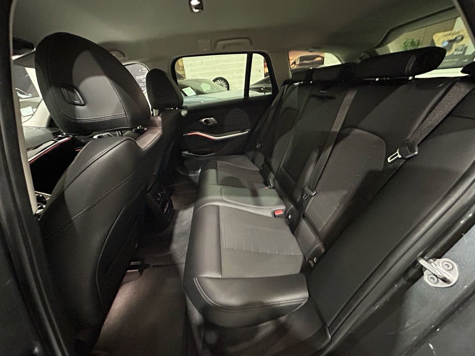 BMW 330e 2,0 Touring Sport Line aut. 5d