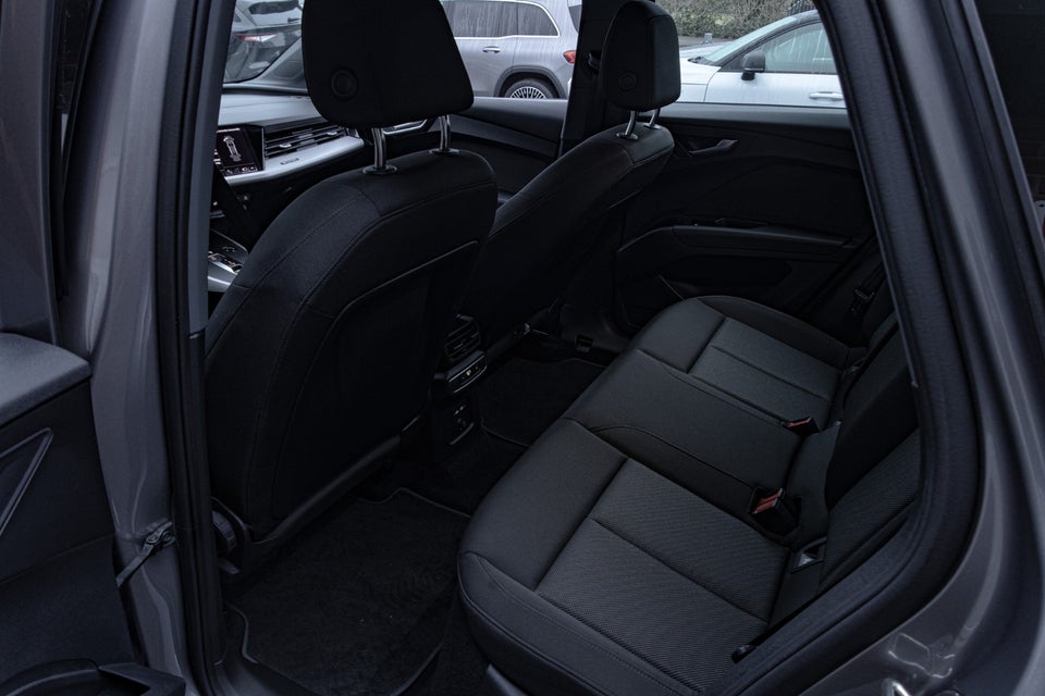 Audi Q4 e-tron 40 S-line Sportback 5d