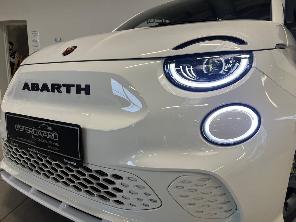 Abarth 500e 3d