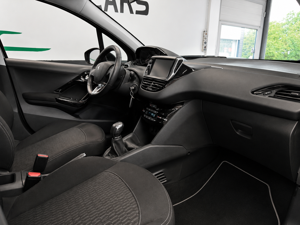 Peugeot 208 1,2 VTi 82 Active 5d