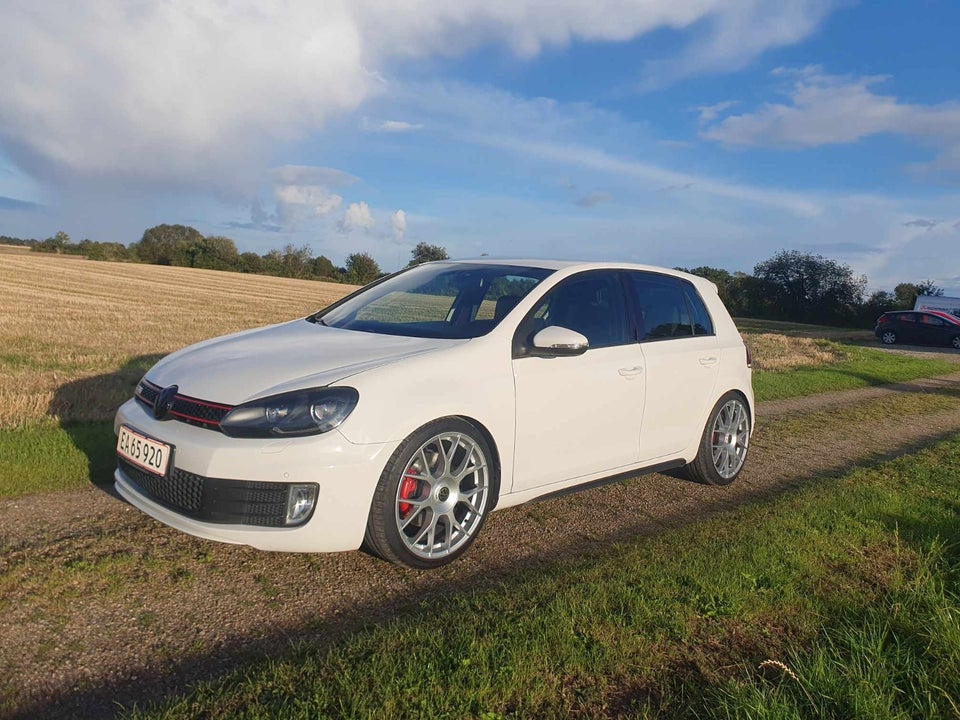 VW Golf VI 2,0 GTi DSG 5d