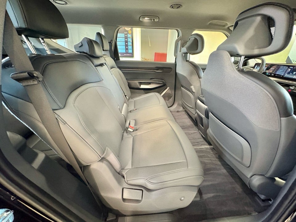 Kia EV9 76 Standard Range Upgrade RWD 7prs 5d
