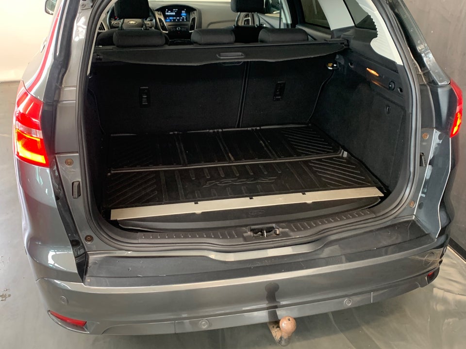 Ford Focus 1,0 SCTi 125 Business stc. 5d