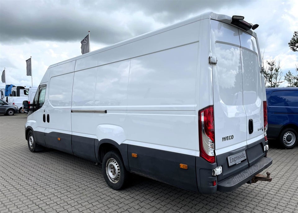 Iveco Daily 2,3 35S16 16m³ Van