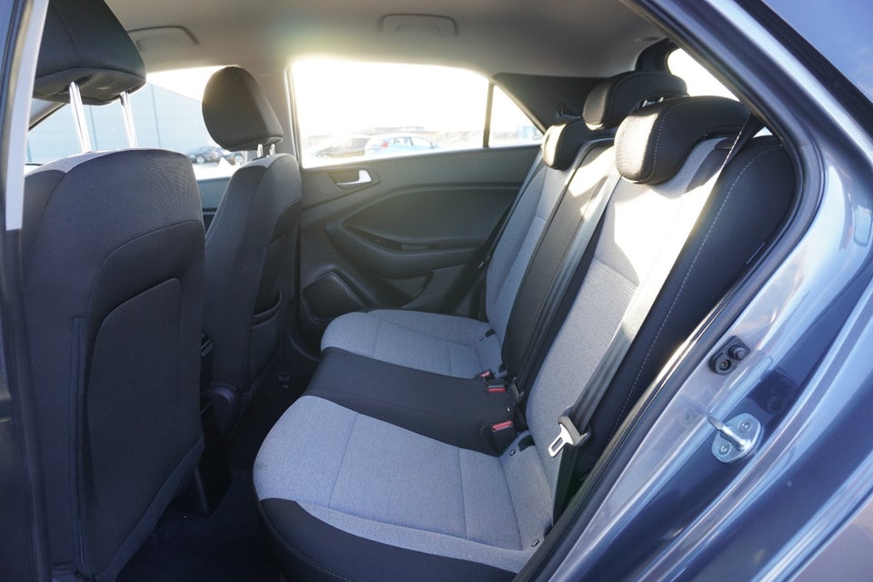 Hyundai i20 1,25 Trend 5d