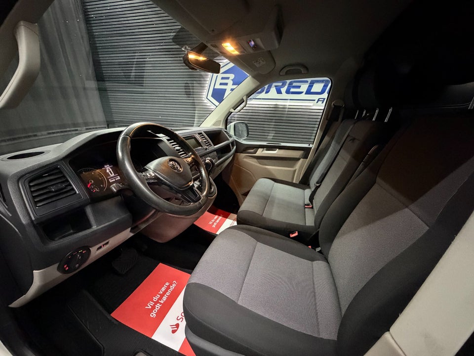 VW Transporter 2,0 TDi 150 Kassevogn DSG lang