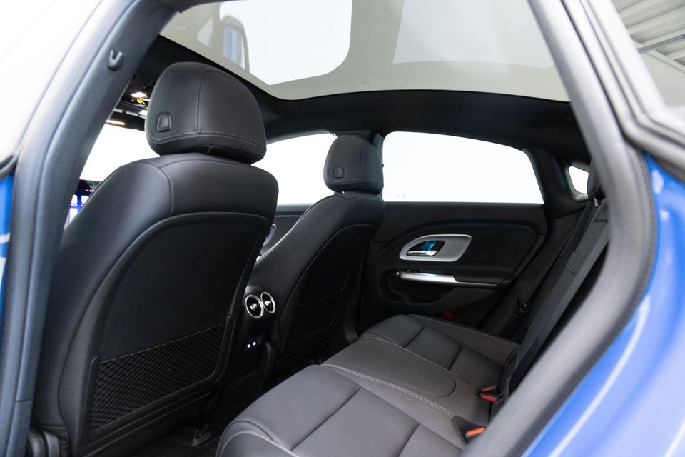 Mercedes CLA250+ EQ Progressive Advance Plus 4d