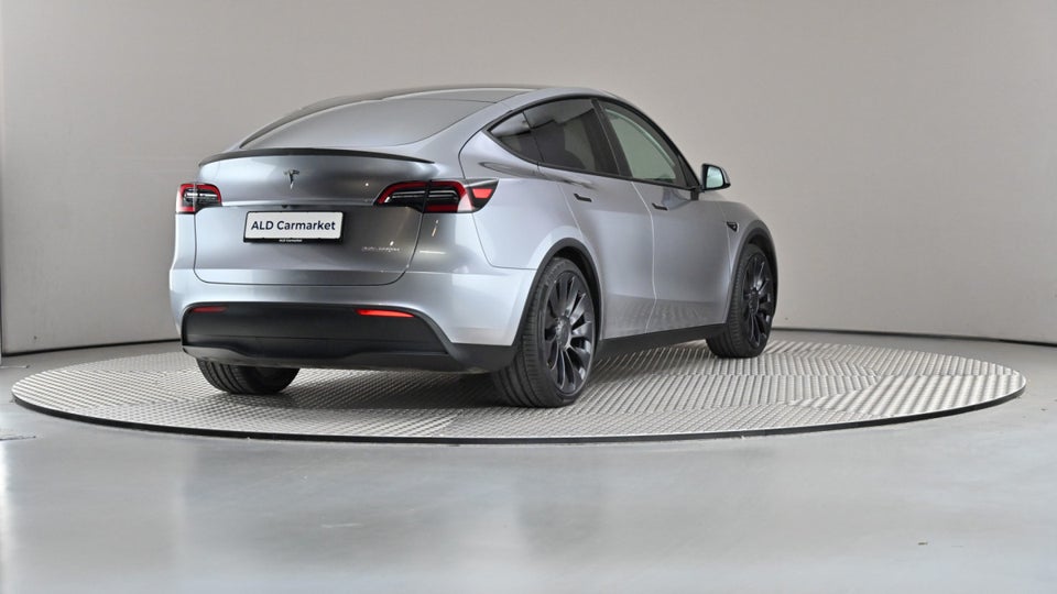 Tesla Model Y Performance AWD 5d