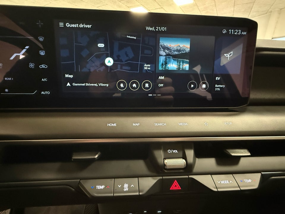 Kia EV9 76 Standard Range Upgrade RWD 7prs 5d