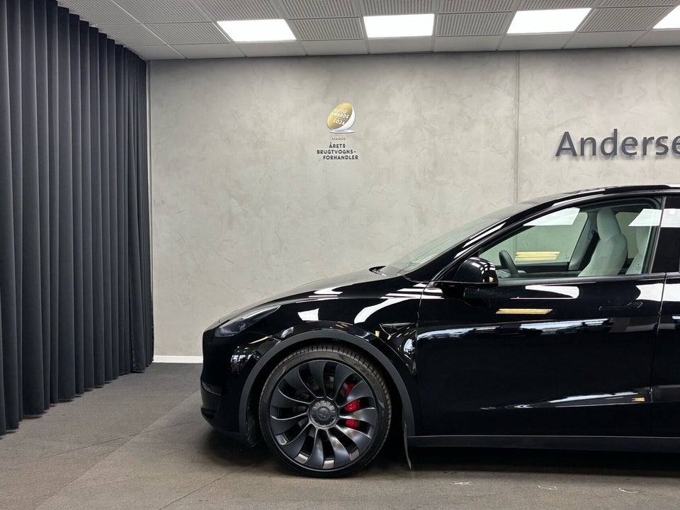 Tesla Model Y Performance AWD 5d