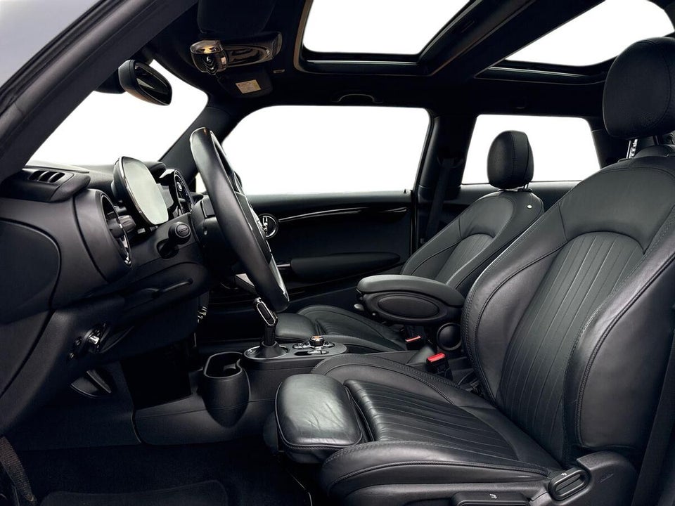 MINI Cooper SE Trim XL 3d