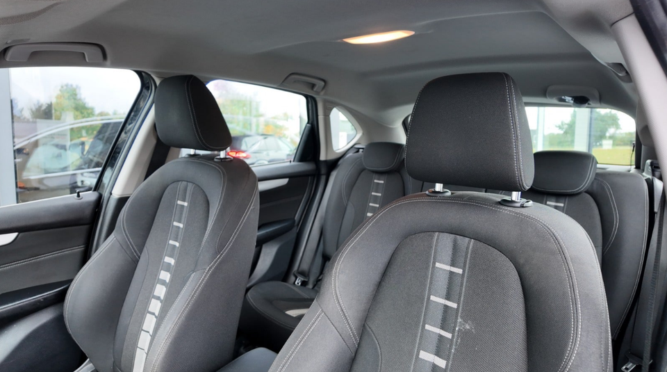 BMW 218i 1,5 Active Tourer Advantage 5d