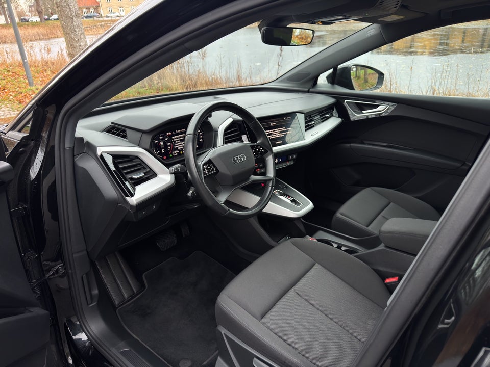 Audi Q4 e-tron 35  5d