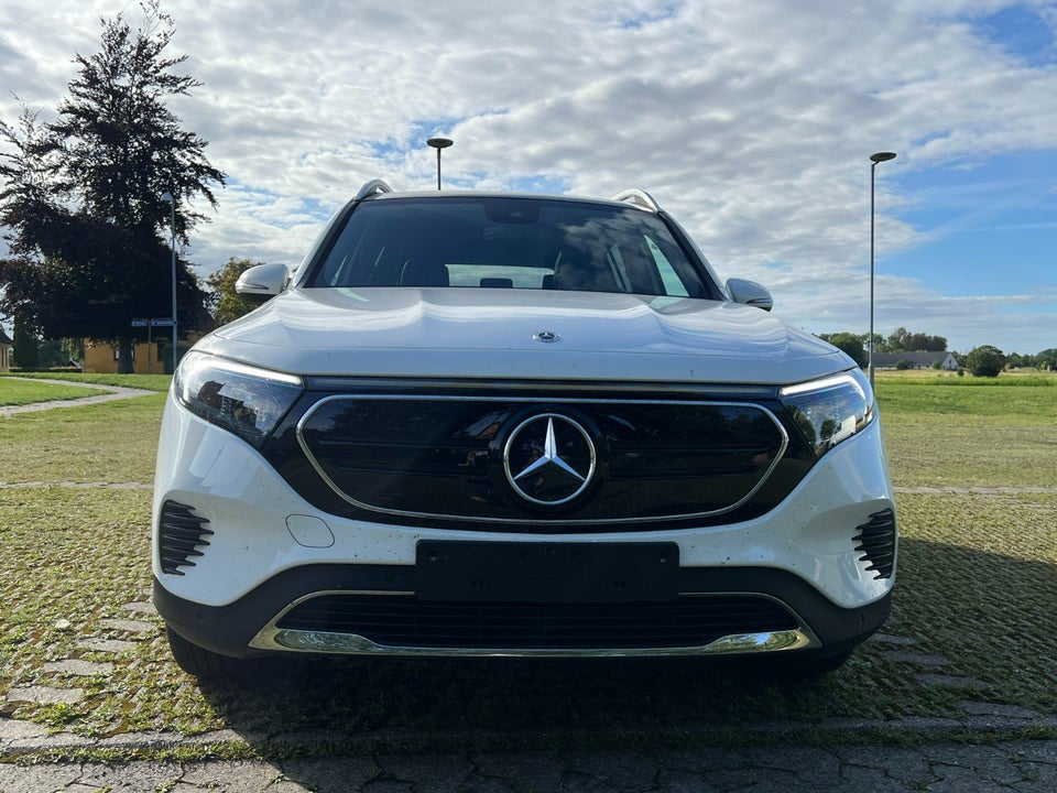 Mercedes EQB250 Progressive 5d