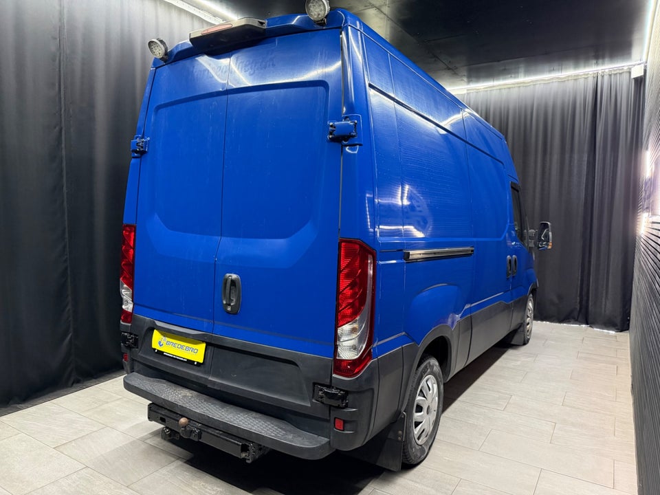 Iveco Daily 2,3 35S13 10,8m³ Van