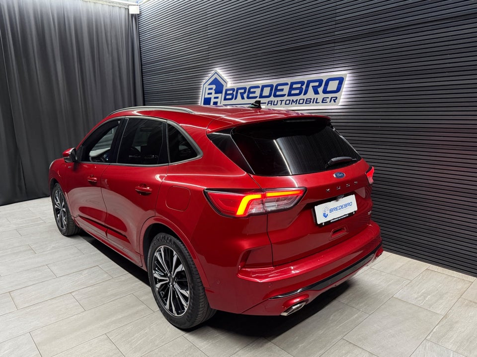 Ford Kuga 2,5 PHEV ST-Line X CVT 5d