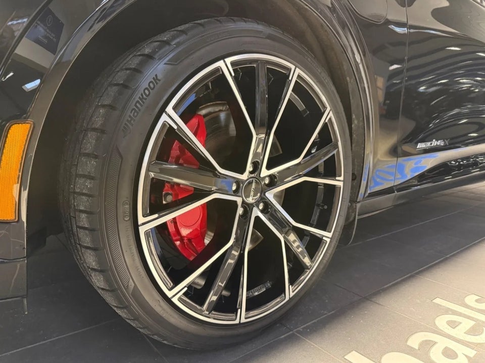 Ford Mustang Mach-E 88 Extended Range AWD 5d