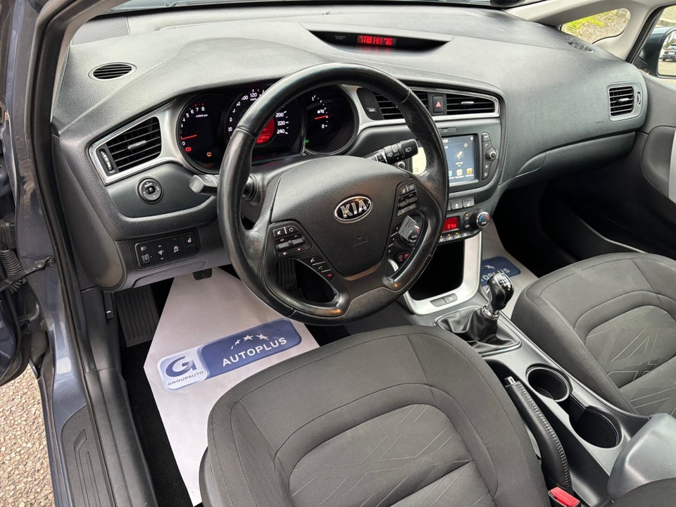 Kia Ceed 1,4 CVVT Style+ Clim Limited SW 5d