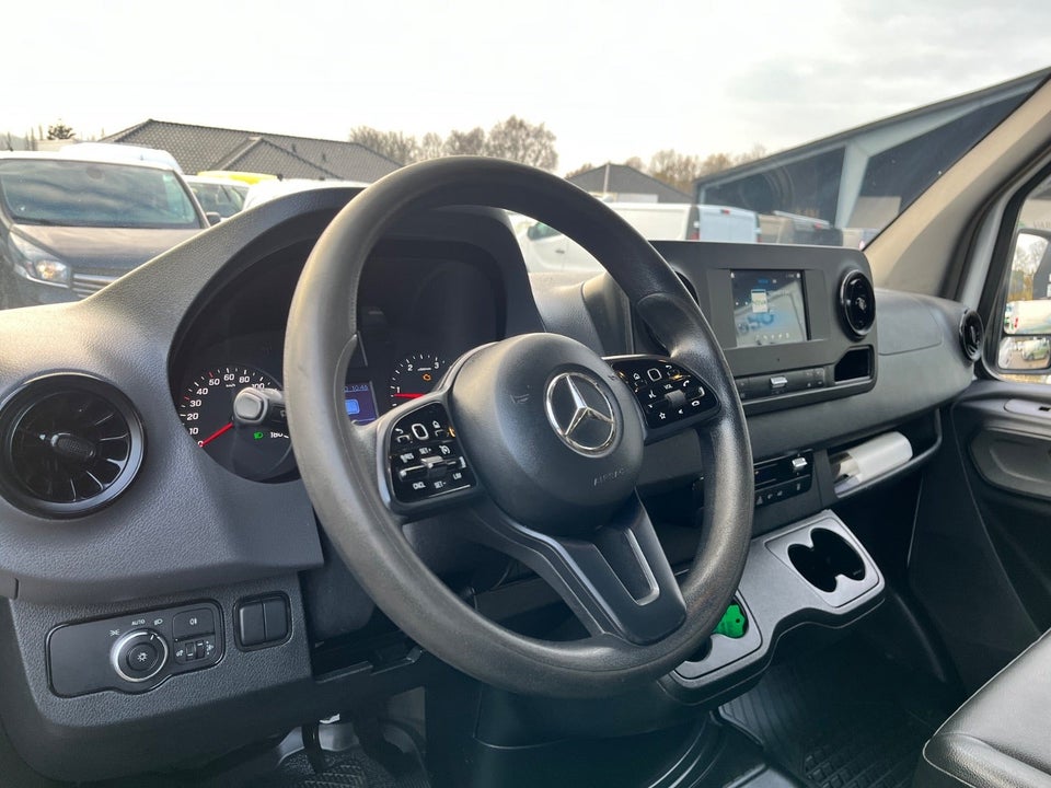 Mercedes Sprinter 317 2,0 CDi A4 Kassevogn aut. RWD