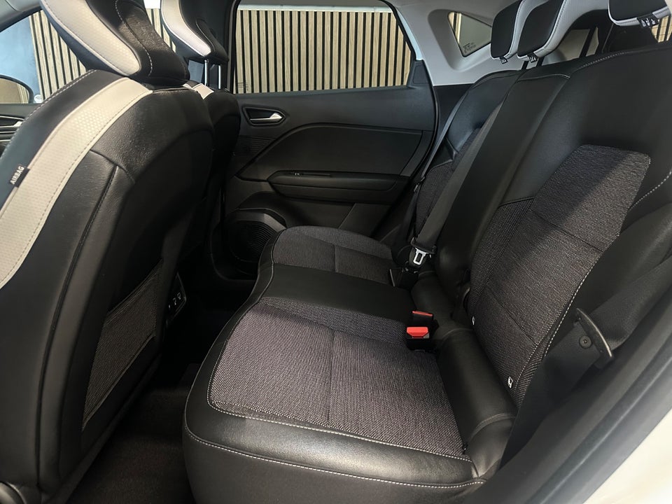 Renault Captur 1,6 E-Tech Intens 5d